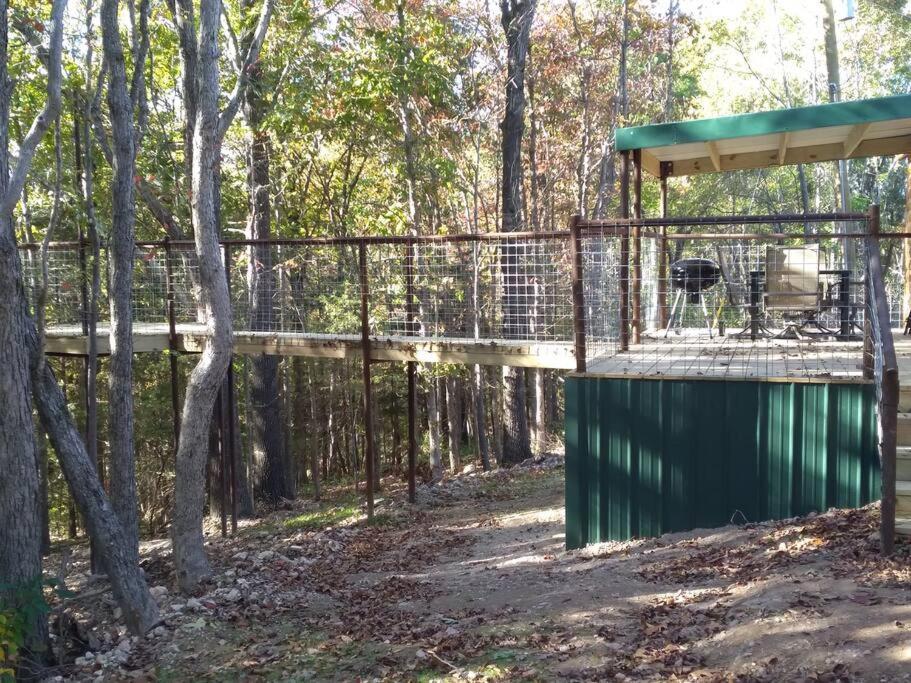 Cabin With A Tree House On A Buffalo Farm . Marshall Экстерьер фото